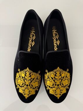 Harpelunde Men’s Black Velvet Slip-On Wedding Slippers Gold Embroidered 9
